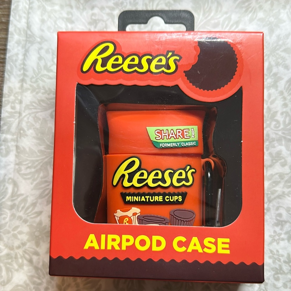 Reese’s AirPod Case